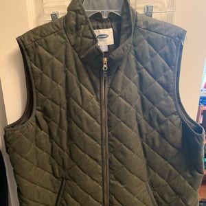 Green vest with quilted pattern
